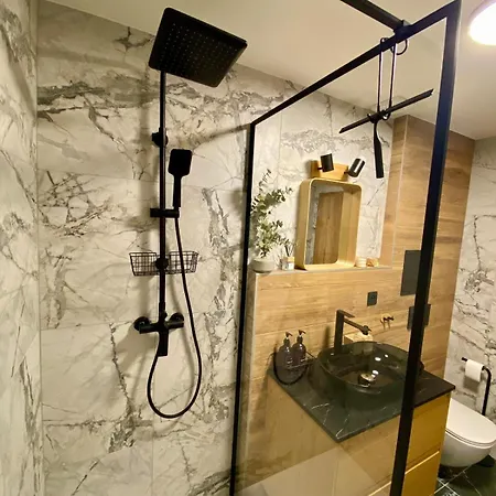 Апартаменты Loft V Cetre Mesta S Parkovacim Miestom